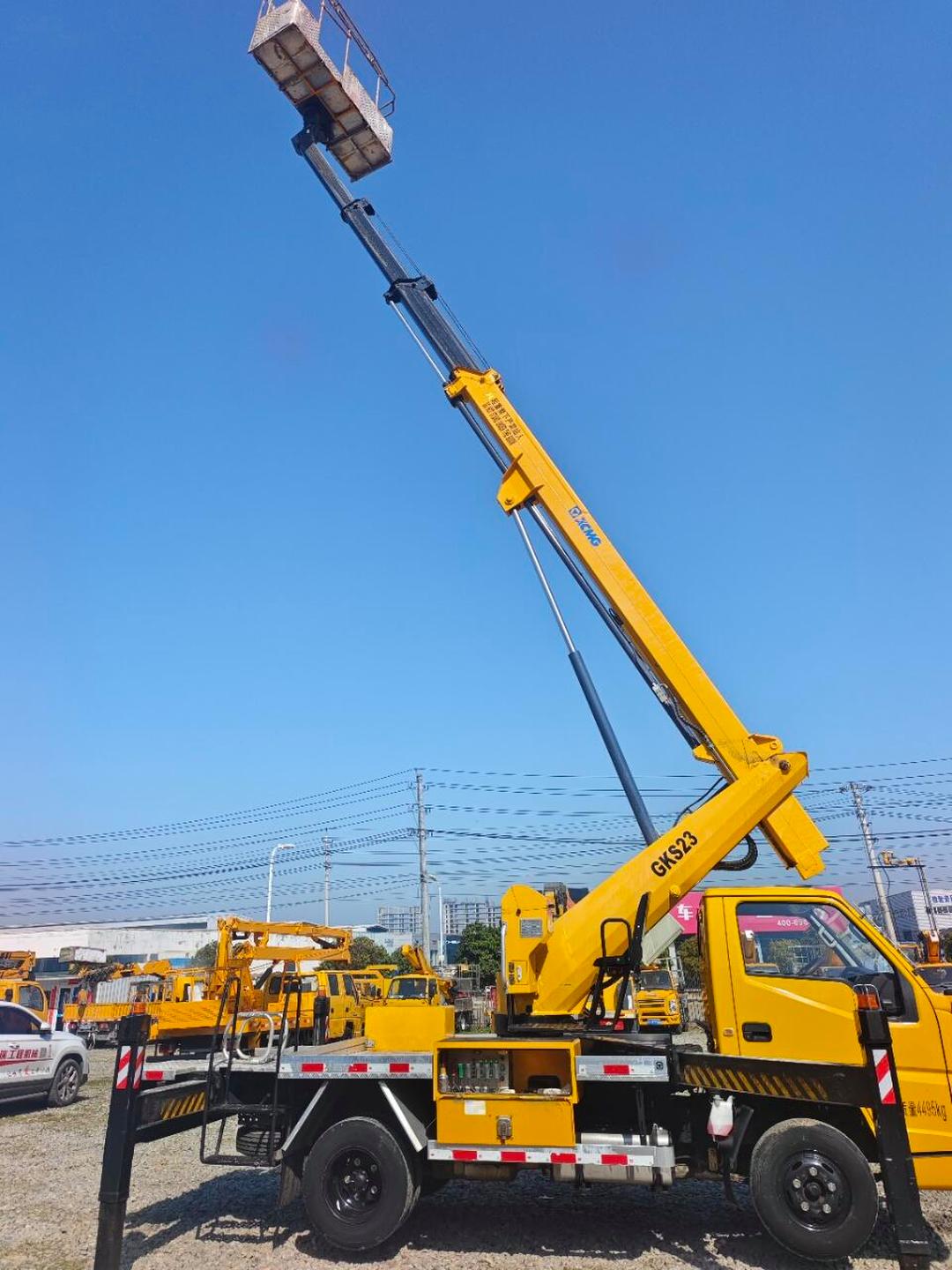 專業(yè)工程車輛優(yōu)選 轉(zhuǎn)讓徐工23米高空作業(yè)車及清洗吸污車