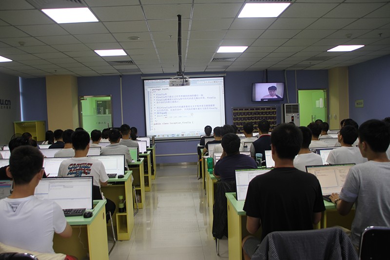 青島全棧式軟件測(cè)試工程師專(zhuān)業(yè)培訓(xùn)班 真實(shí)項(xiàng)目教學(xué)指導(dǎo)與教育軟件技術(shù)開(kāi)發(fā)